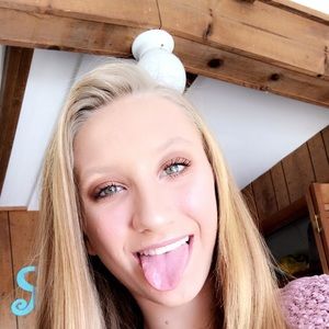 Meet your Posher, Raychel